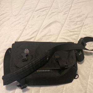 Timbuk2 messenger cross body bag